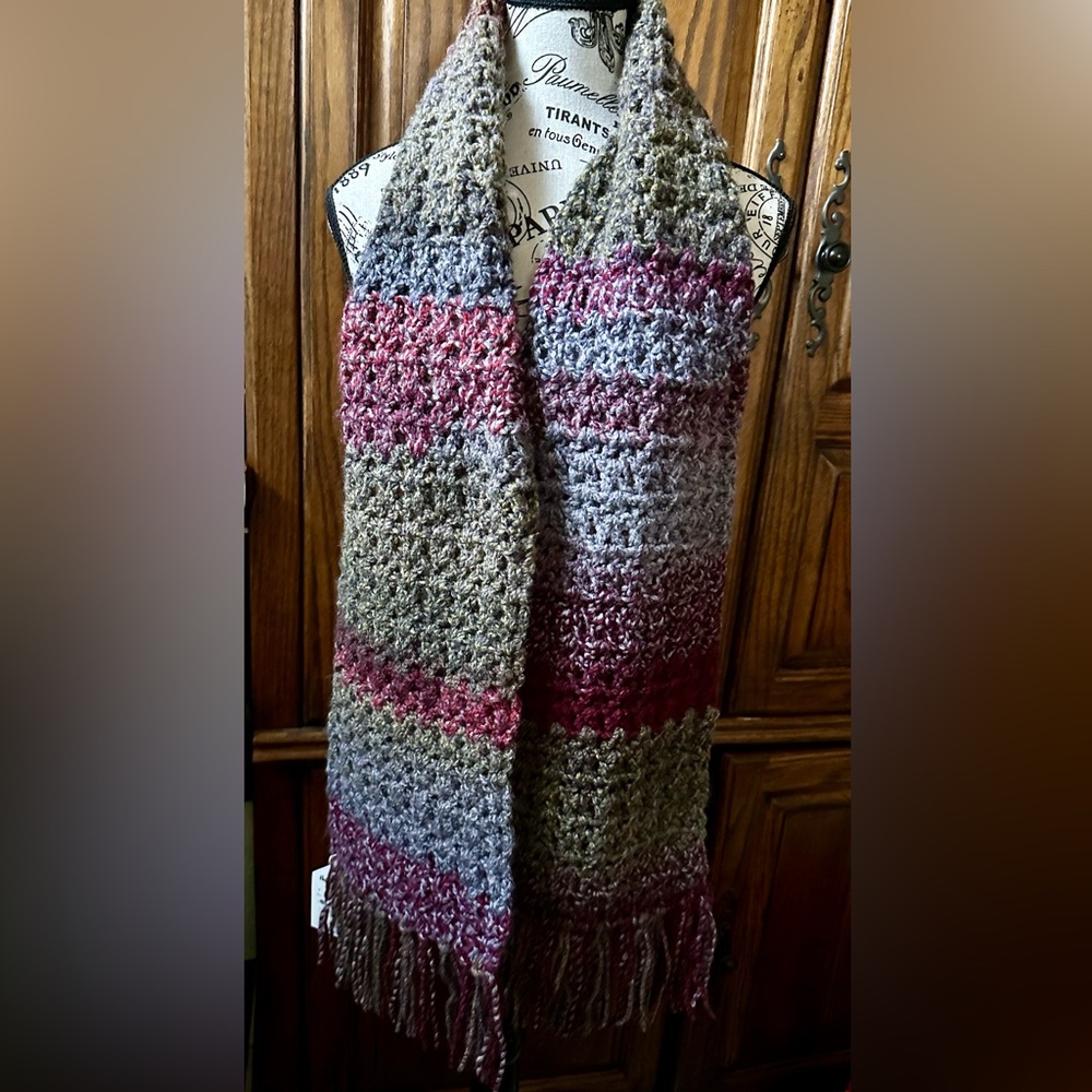 Scarf - crochet